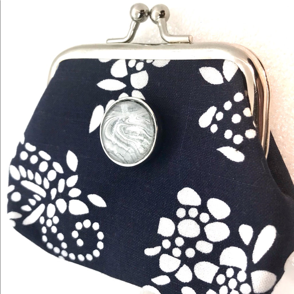 Black And White Coin Purse Handmade 20mm Snap